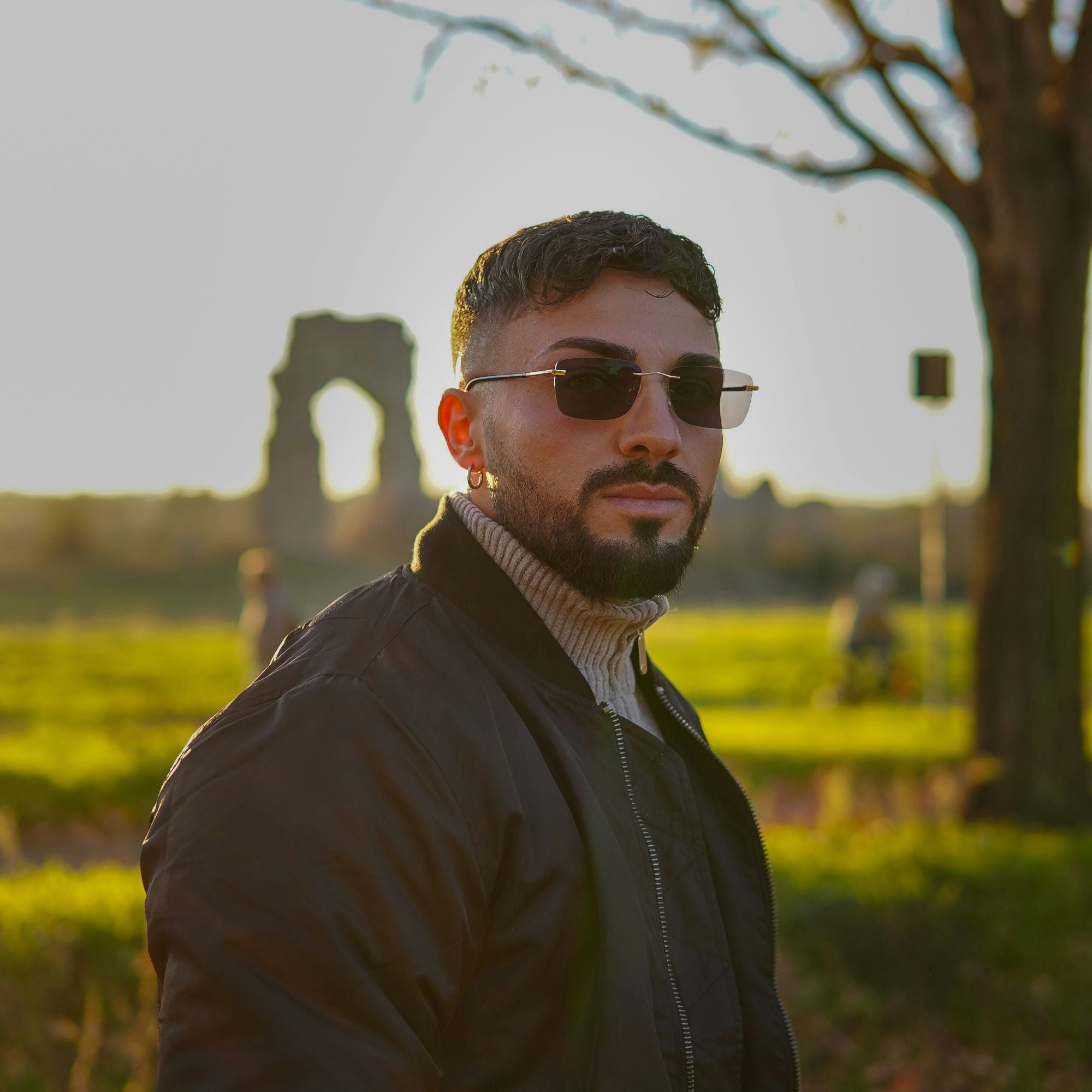 Sunglasses & Eyewear