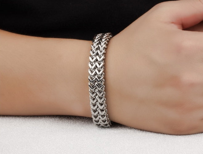 Elegant N790 Bracelets: Perfect for Every Occasion